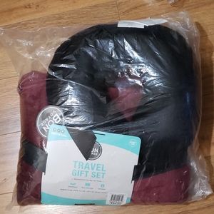 NWT* Bon Voyage Travel Gift Set